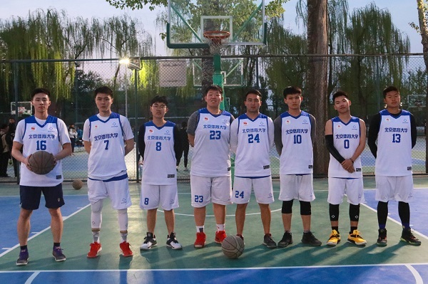 cf366dd3d22d4452b9176b4c815b92d5.jpg